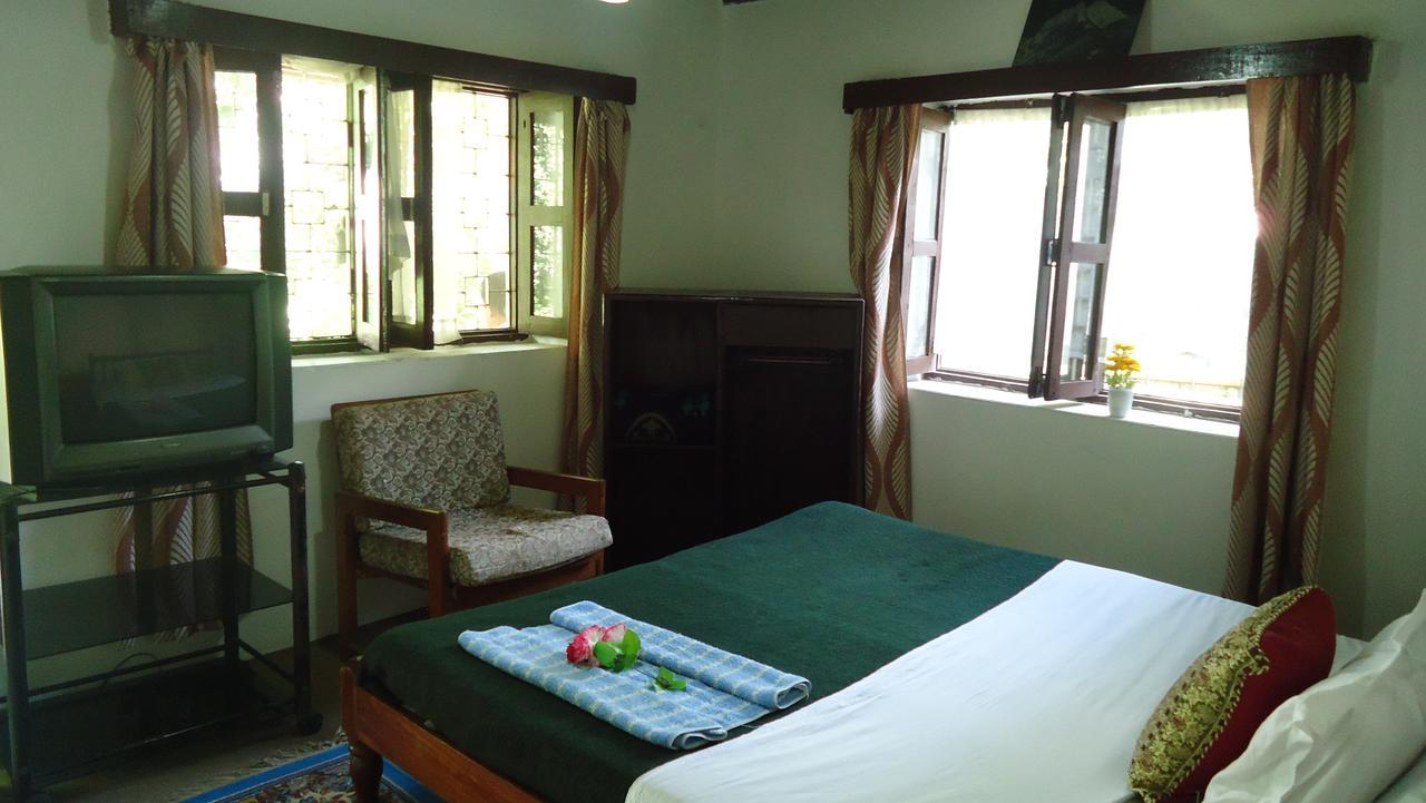 Gurkha Lodge Pokhara Exterior foto